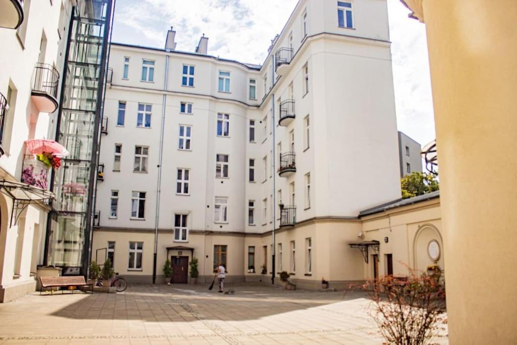 Spacious With 3 Meter Ceilings, Powisle, The Old Town Apartamento