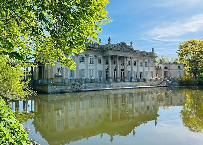 Spacious Apartment With 3 Meter Ceilings, Powisle, The Old Town
